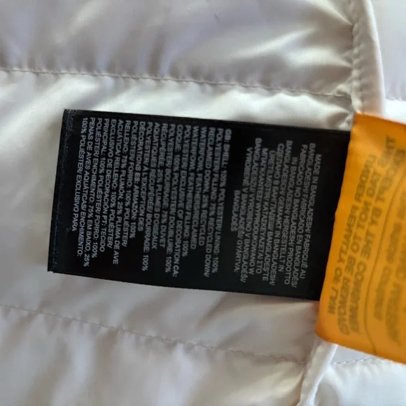 The North Face Women's L Dune Ivory Winter White Puffer Down Vest - Picture 4 of 8